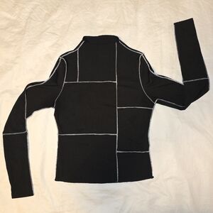 SHEIN Black Textured Seams Long Sleeve Top